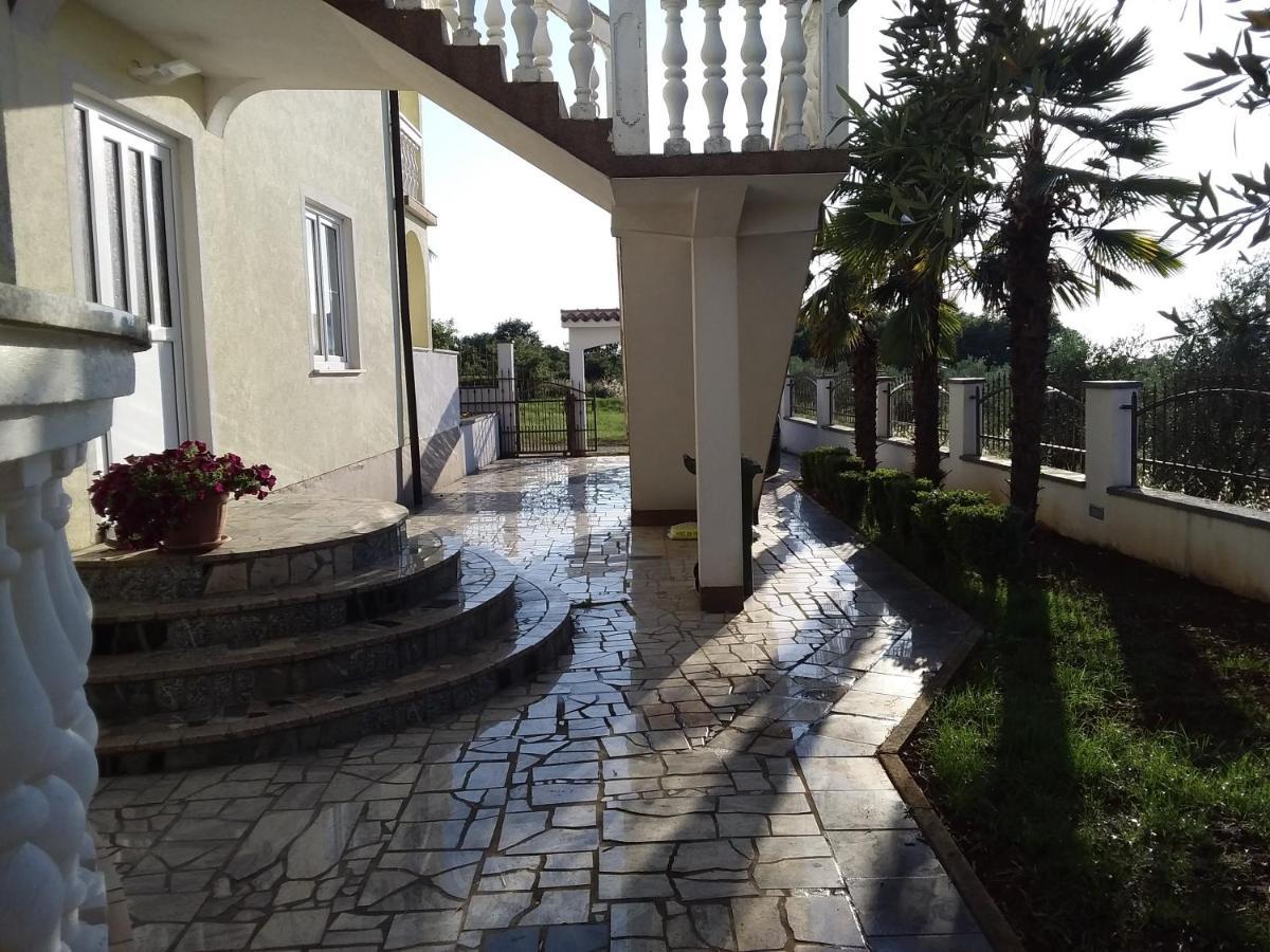 House Apartments Ariamare ポレッチ エクステリア 写真
