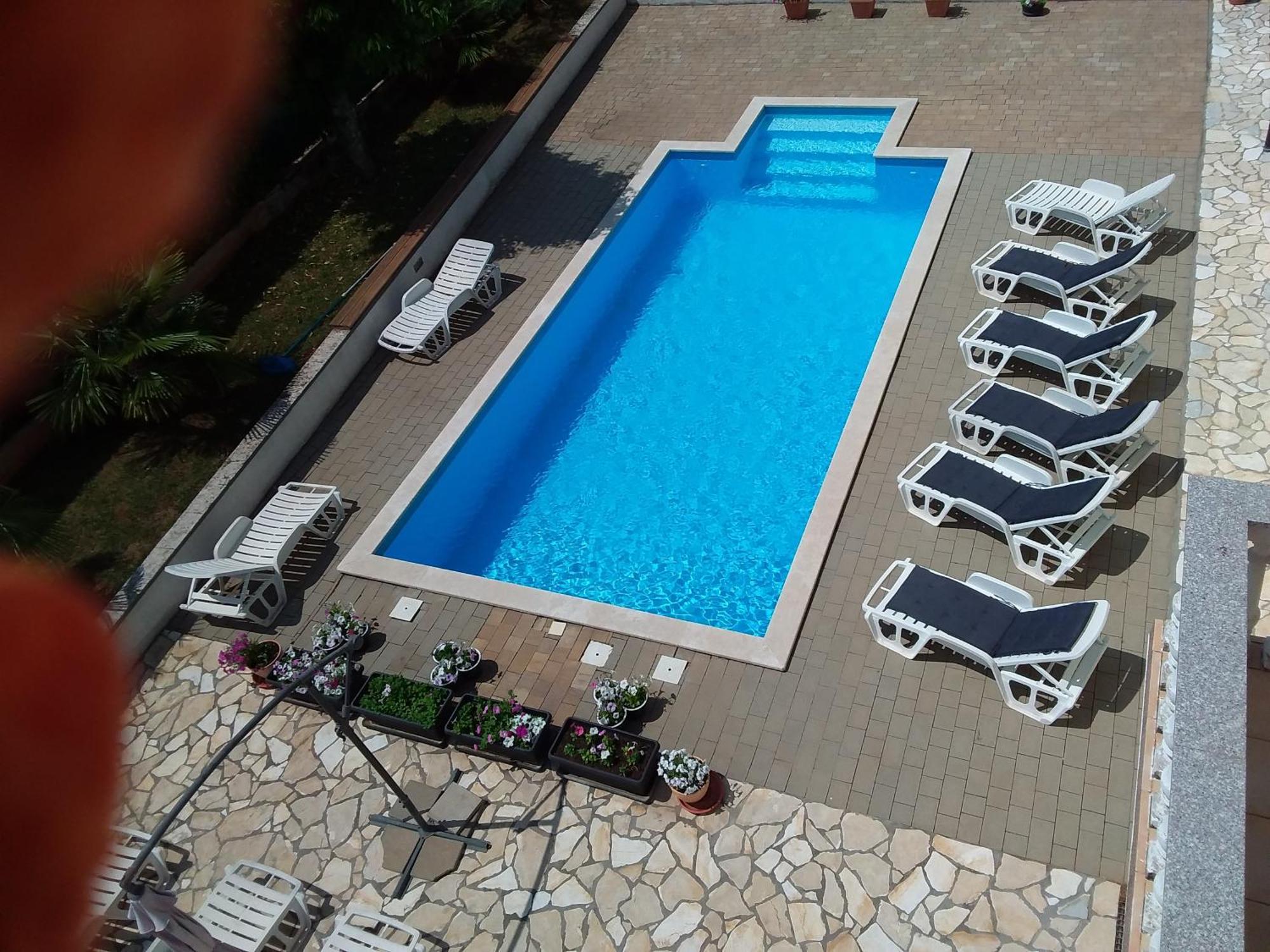 House Apartments Ariamare ポレッチ エクステリア 写真