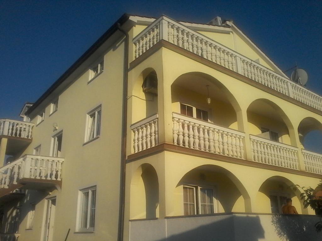 House Apartments Ariamare ポレッチ エクステリア 写真